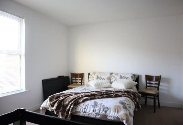 3 cambridge street bedroom 1 