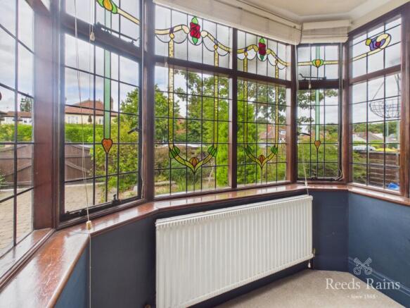4 bed Semi-Detached for sale Image 3