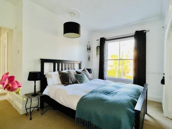 BEDROOM 2