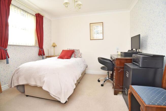 2 bed Flat for sale Image 9