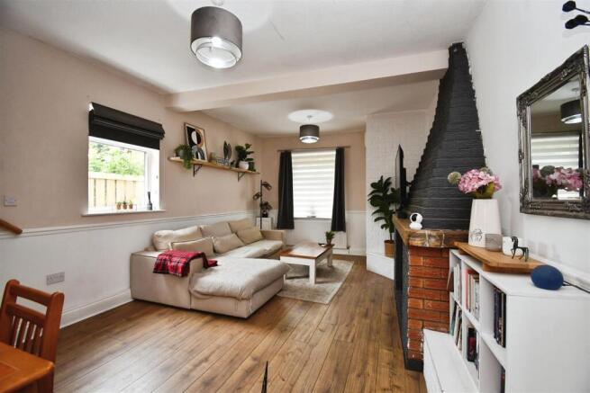 Lounge / dining room