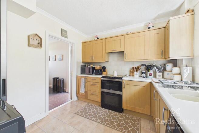 3 bed Semi-Detached for sale Image 5