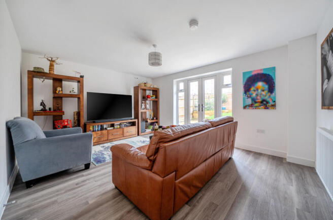 1362111-8-68dfcb4...