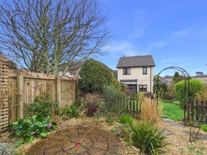 Carrine Road, Truro, Link-detached family home