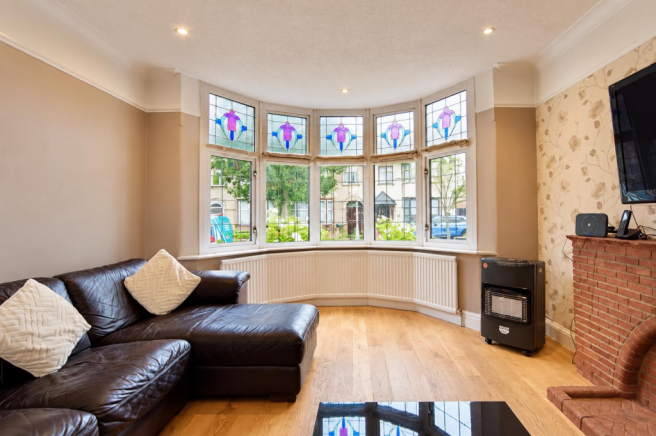 Netherfield Gardens, Barking photo 4