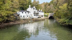Waterside, Cadnant Road, Menai Bridge LL59 5NL