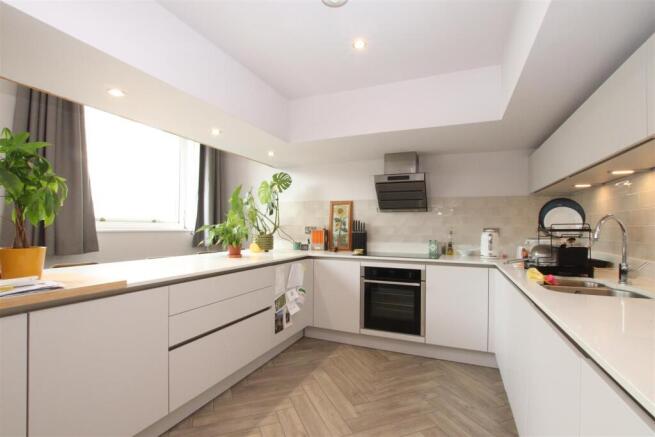 Kitchen.JPG