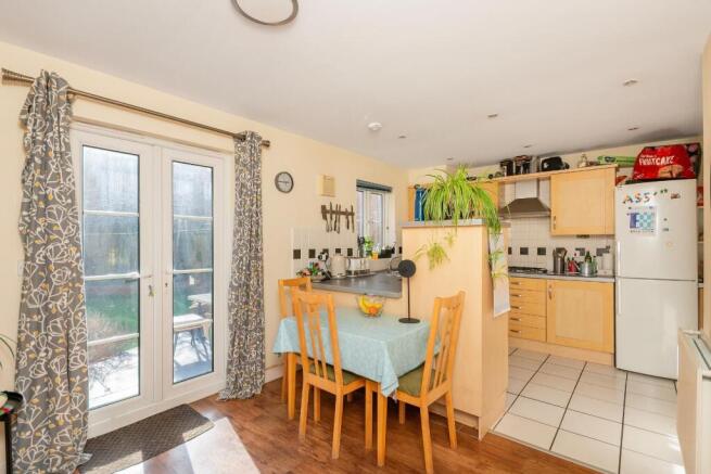 8B6SHD - Kitchen Diner E.jpg