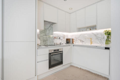 Western Gateway, Royal Docks, London, E16
