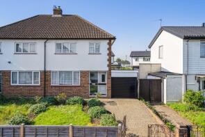 21b, Newnham Gardens, Northolt UB5 4LL