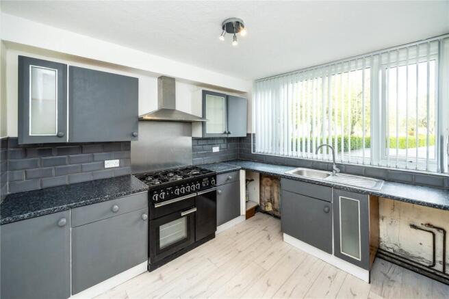3 bed Town House for sale Image 6