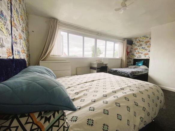 2 bed Terraced for sale Image 8