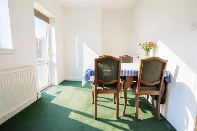 3 bed Semi-Detached for sale Image 11
