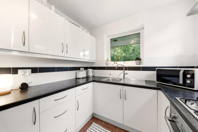 1 bed Flat for sale Image 5