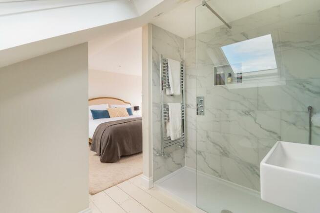 DAORKCOTSREVAH31 - Ensuite A.jpg