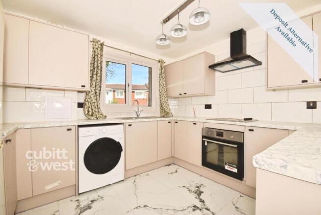 House in Crawley - View 2