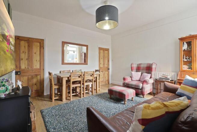 3 bed Semi-Detached for sale Image 7