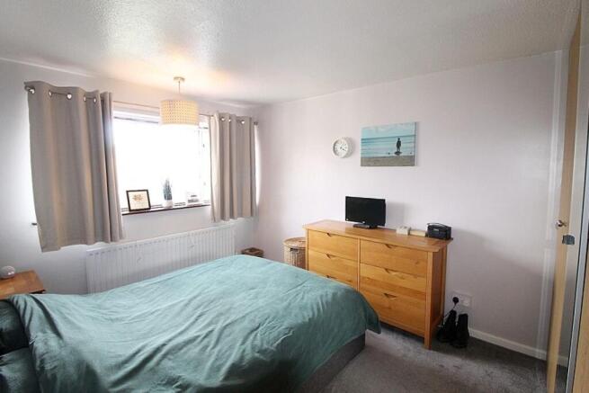 3 bed Semi-Detached for sale Image 11