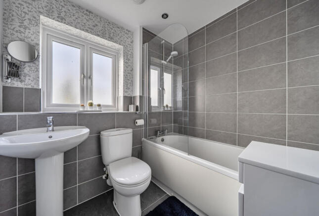 1408697-7-6989f46...