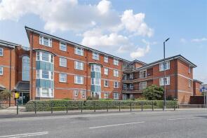 Flat 11, Chantry Court, New Park Street, Devizes SN10 1BH