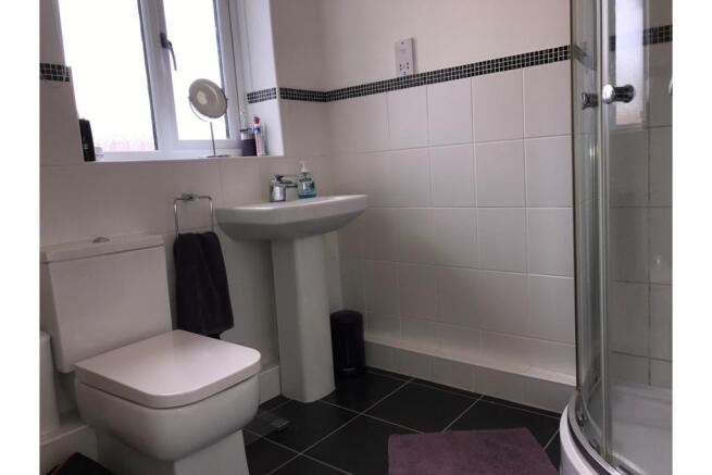 Master En-suite