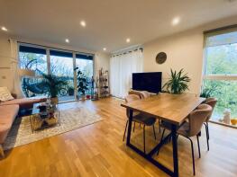 23, Valley House, Manor Road, London W13 0EW