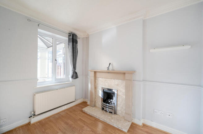 3 bed Semi-Detached for sale Image 6
