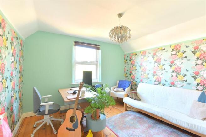 2 bed Town House for sale Image 9