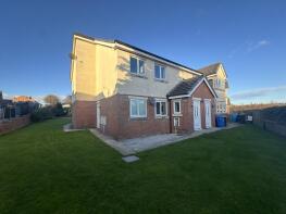 184, The Oaklands, Fairway, Rochdale OL11 3BZ