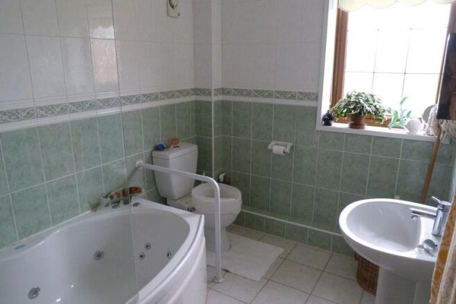 Photo 9