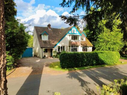Douglas Grove, Lower Bourne, Farnham, Surrey