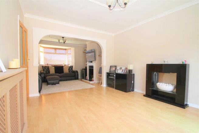 Living/Dining Room
