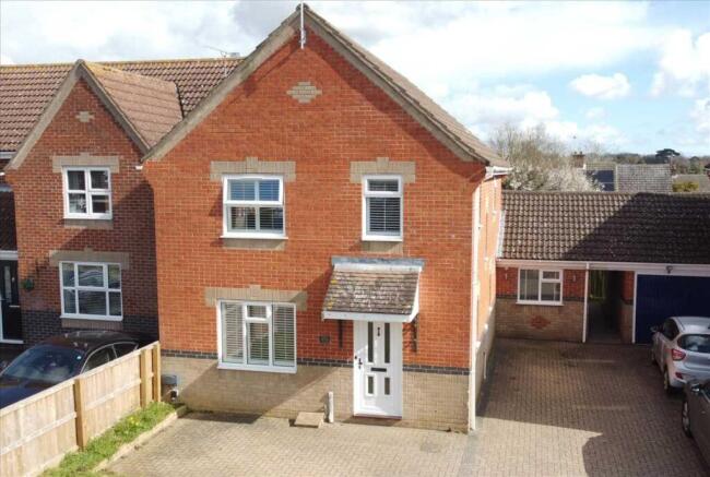 4-bed detached on Gostling Place, Grange Farm, Kesgrave, £430,000