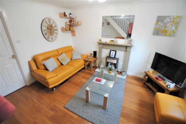 3 wheatcroft way lounge.jpg