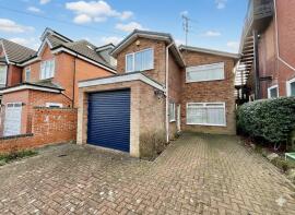 25, Lansdowne Road, Luton LU3 1EE