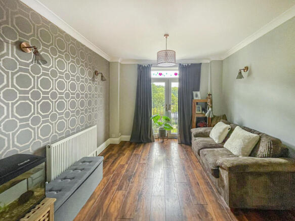 3 bed Semi-Detached for sale Image 6