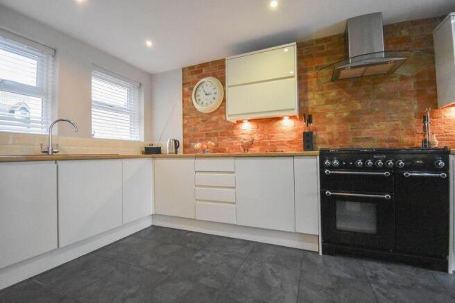 Kitchen/Diner/...