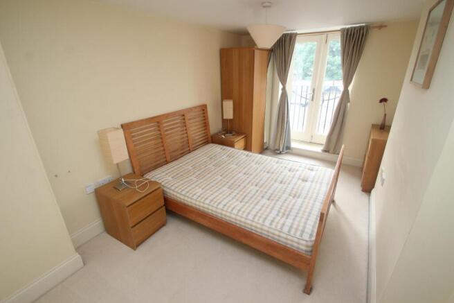 2 bed Flat to rent Image 4