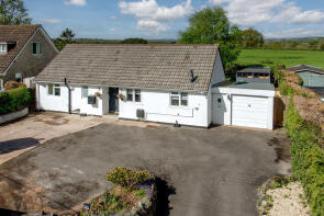 Dayland, Bradford Road, Bradford On Tone, Taunton TA4 1EX