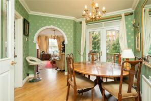 25, Southlands Drive, London SW19 5QF
