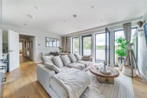 Flat 65, 4, Littleworth Road, Esher KT10 9FP