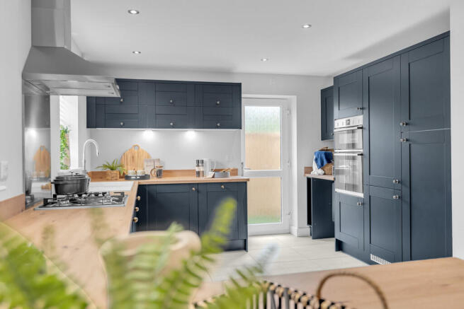 02 Amber Kitchen