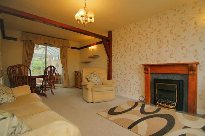3 bed Semi-Detached for sale Image 4