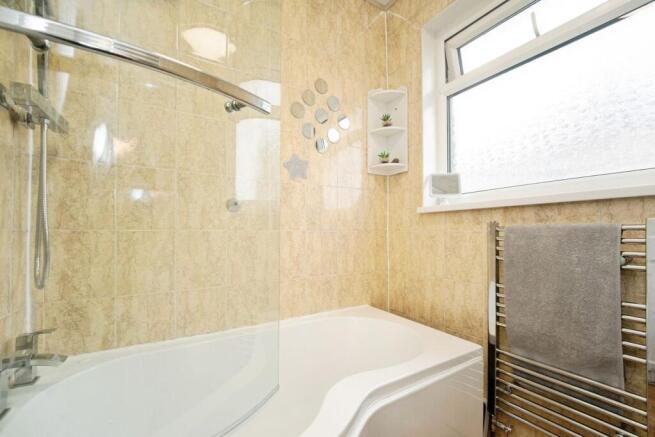 3 bed Semi-Detached for sale Image 12