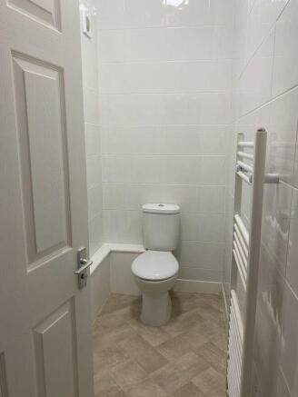 Room 3, 44 Maples Street NG7 6AD - More