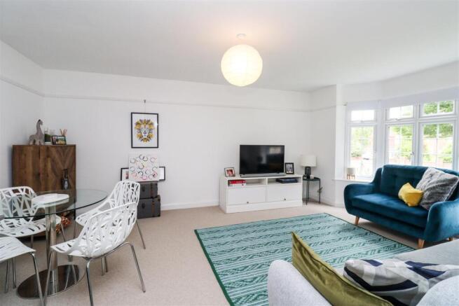 Living/Dining Room