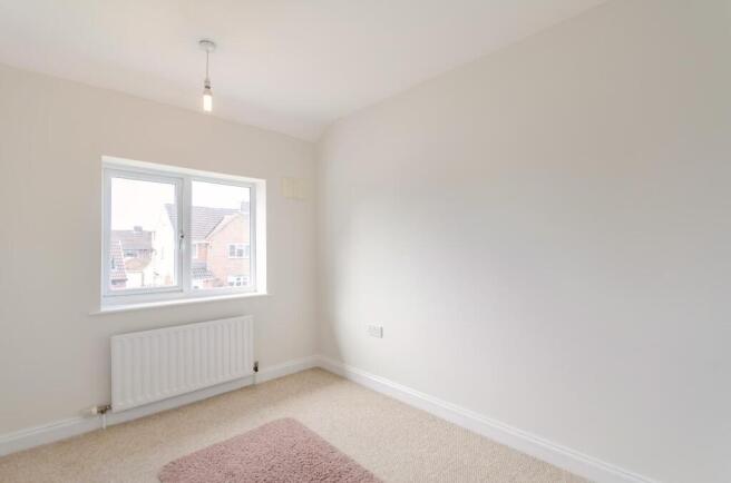 3 bed Terraced to rent Image 6