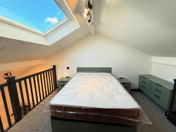 Studio 16 Bedroom.png
