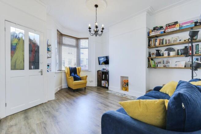 4 bed Terraced for sale Image 2