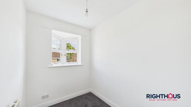 3 bed Semi-Detached to rent Image 12